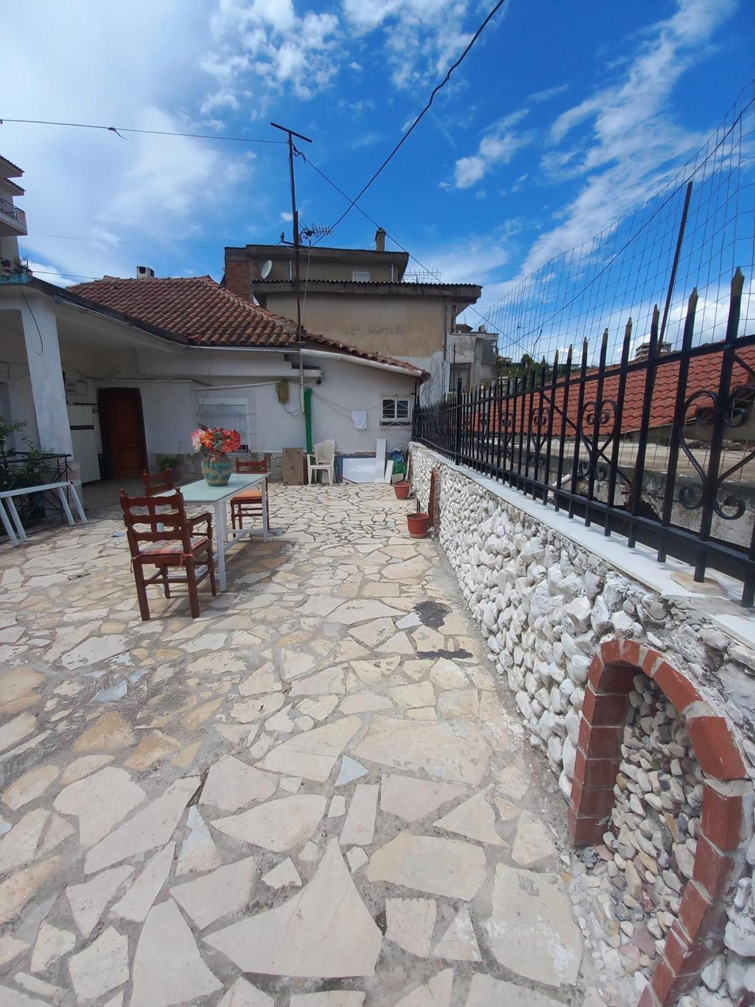 Aleko Guest House Gjirokastër المظهر الخارجي الصورة